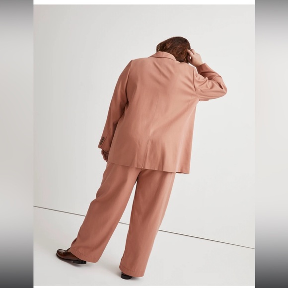 The Plus Larsen Blazer in Drapeweave NWT - Picture 4 of 6